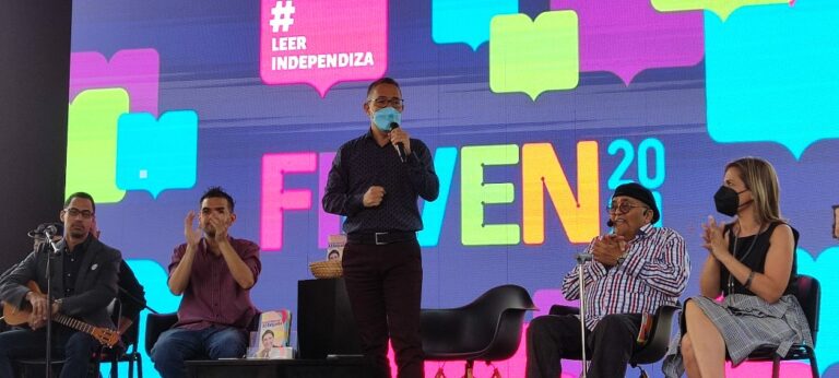 Reconocen legado de Daniel Alvarado al patrimonio cultural durante Filven 2021