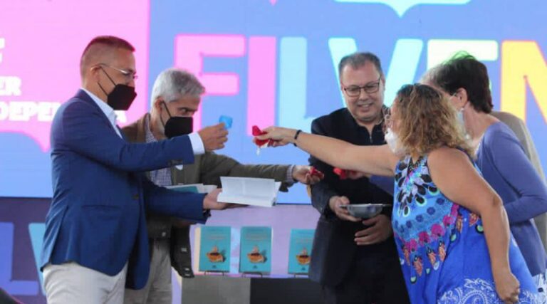 Homenajeado Vladimir Acosta presenta “El continente prodigioso” en Filven 2021